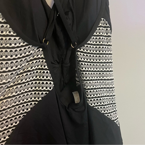 One Piece Swimsuit - Picture 7 of 7